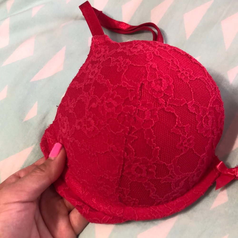 Victoria’s Secret push up bra size 32C